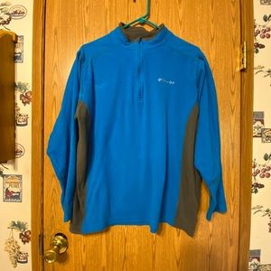 Columbia lightweight fleece